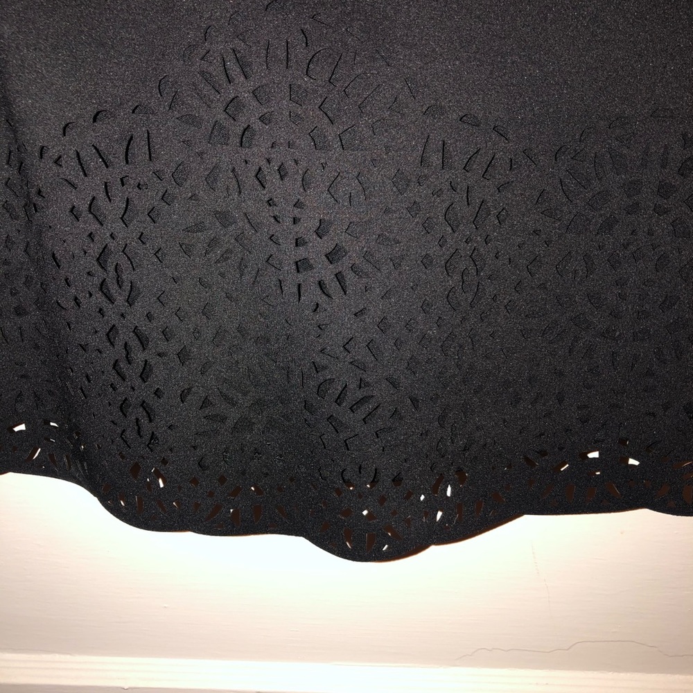 Tahari Laser Cut Shift Dress - Picture 2 of 7